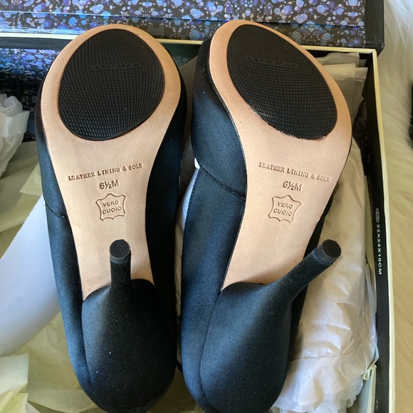 Gorgeous Leon Max Black Beaded Party Heels, 6.5 - Picture 14 of 16